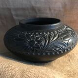 Engraved terracotta vase