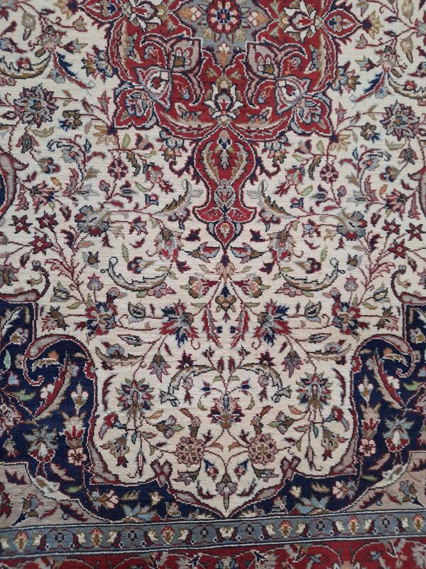 Tapis d'orient 191x124cm noué main