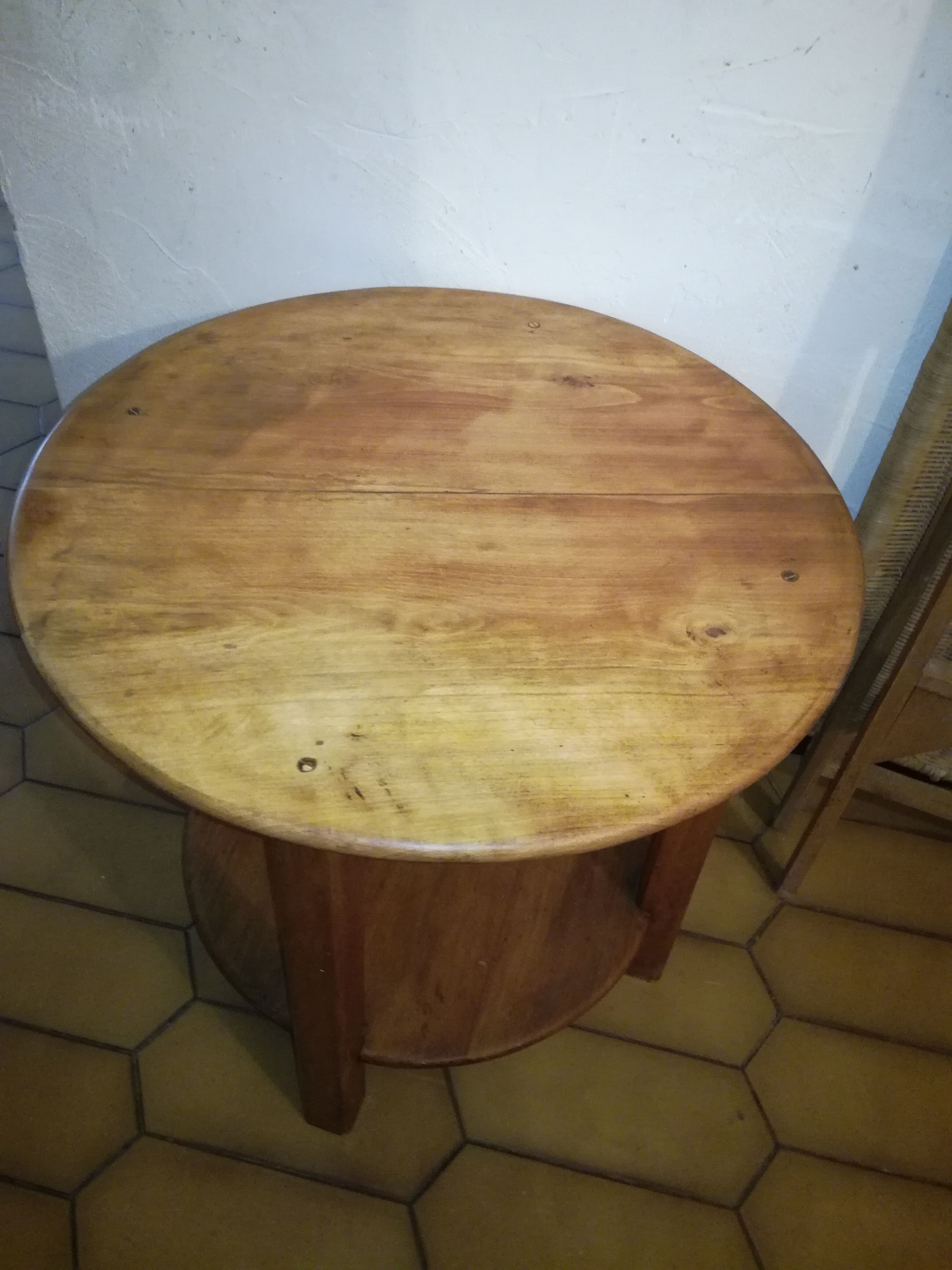 Country coffee table
