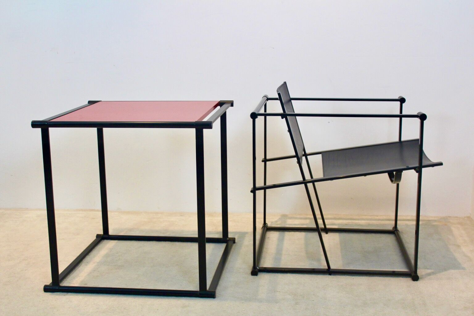 Fm62 chaise longue cubique en cuir et table assortie par radboud van