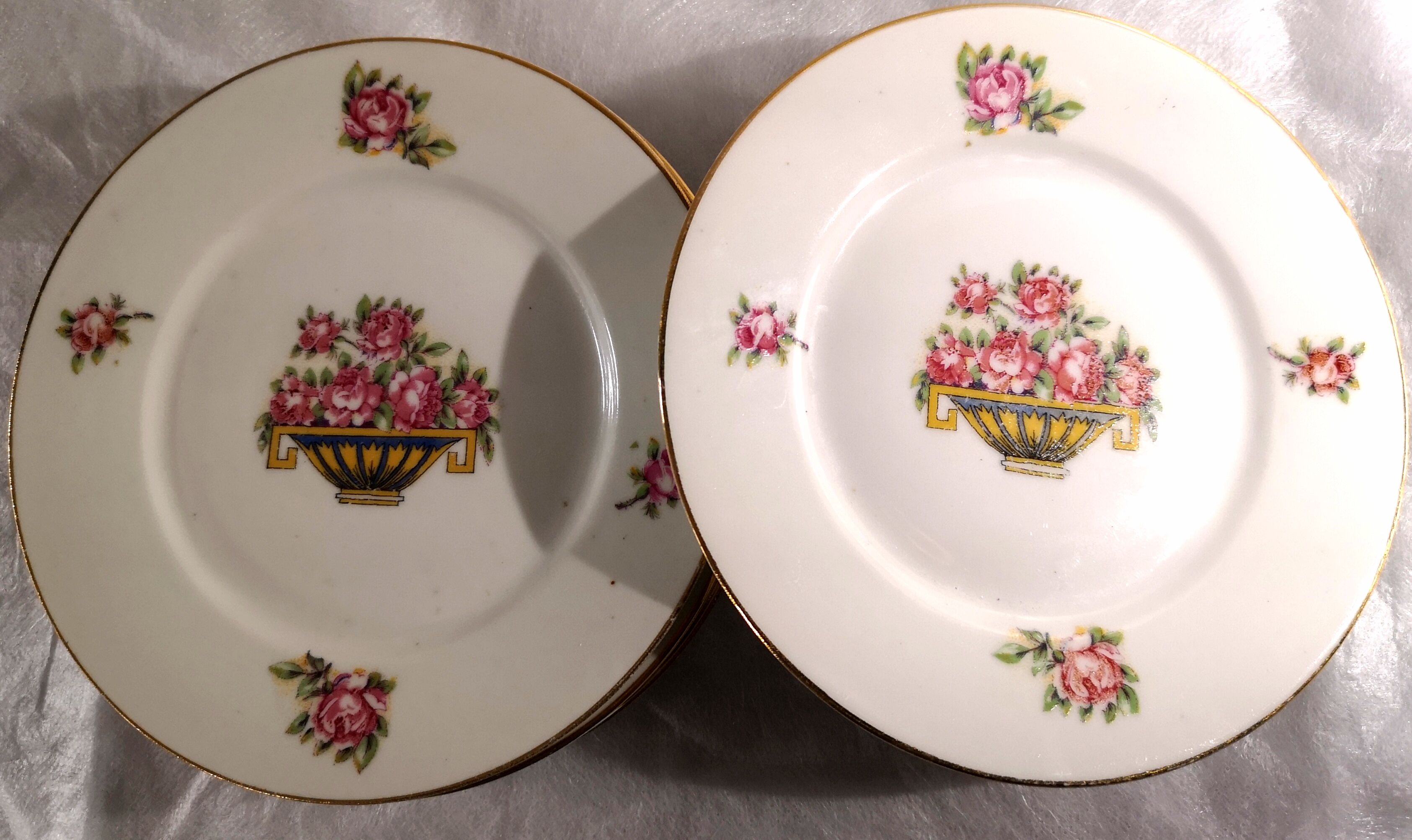 Rose decoration cake service