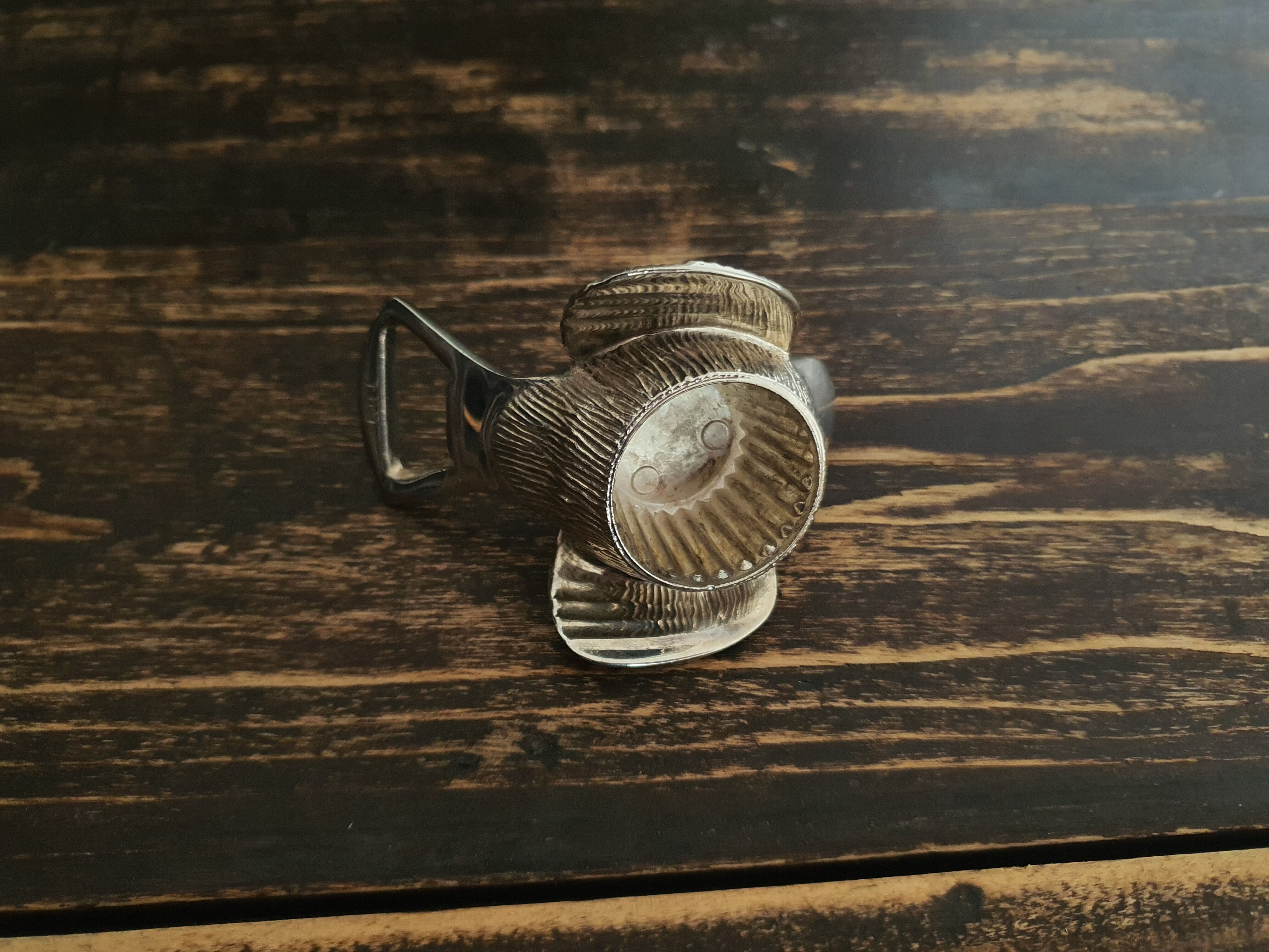 Bird bottle opener in vintage silver metal