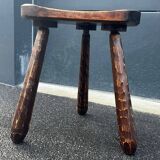 Tabouret brutaliste tripode