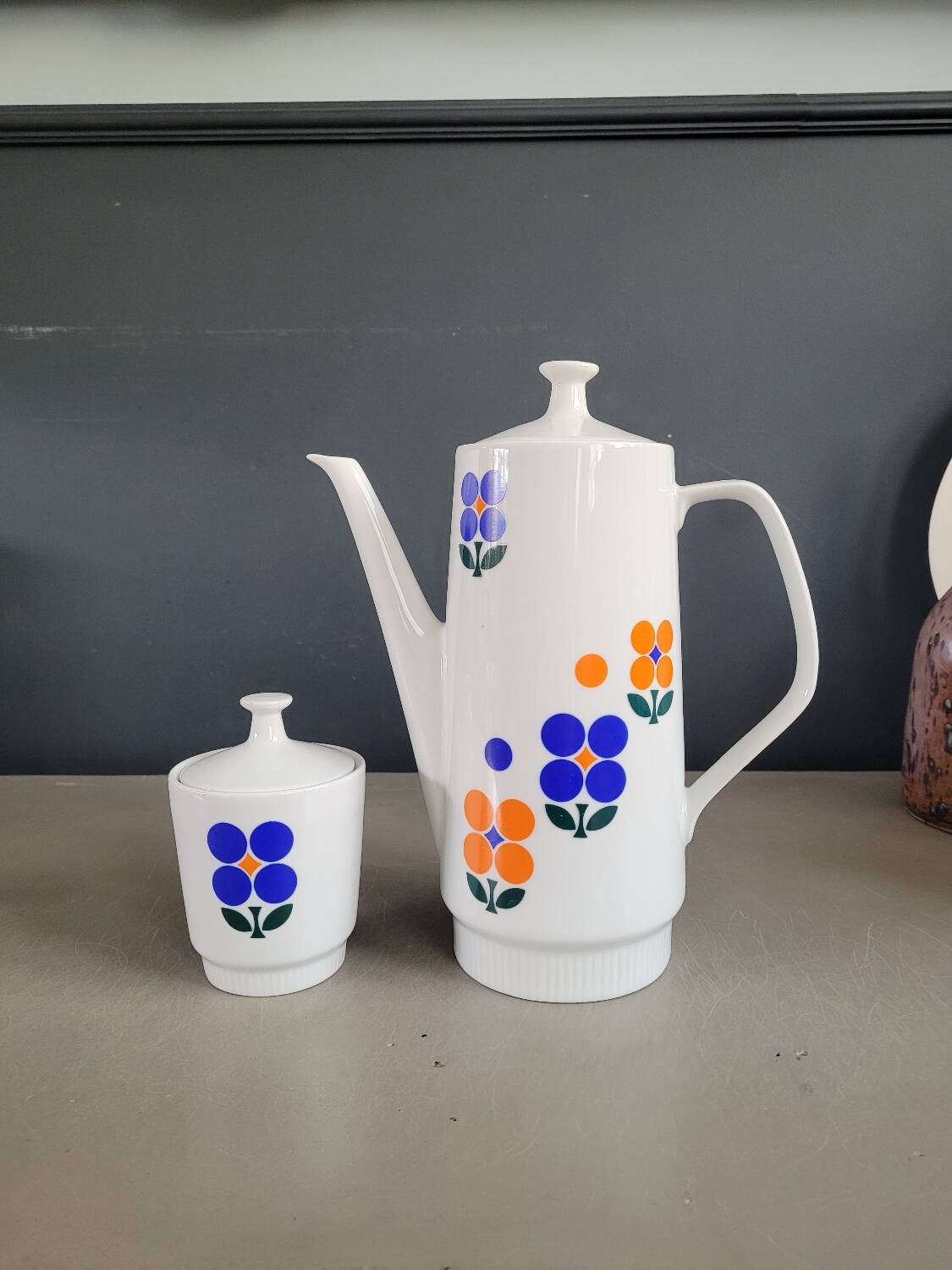 Vintage Colditz porcelain teapot and sugar bowl set, Germany