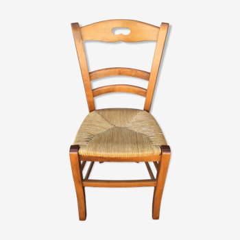 Solid wooden chair and straw seat