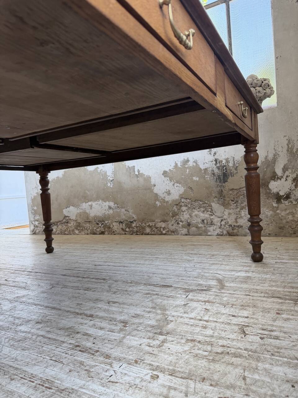 Grande table de ferme XL chêne « carrée » conférence 1950