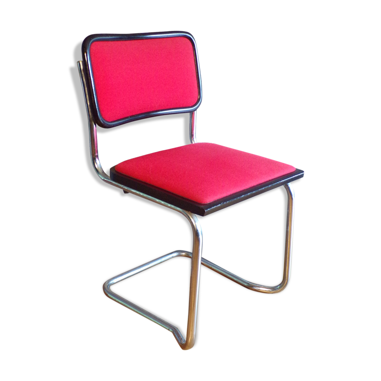 Cantilever chair