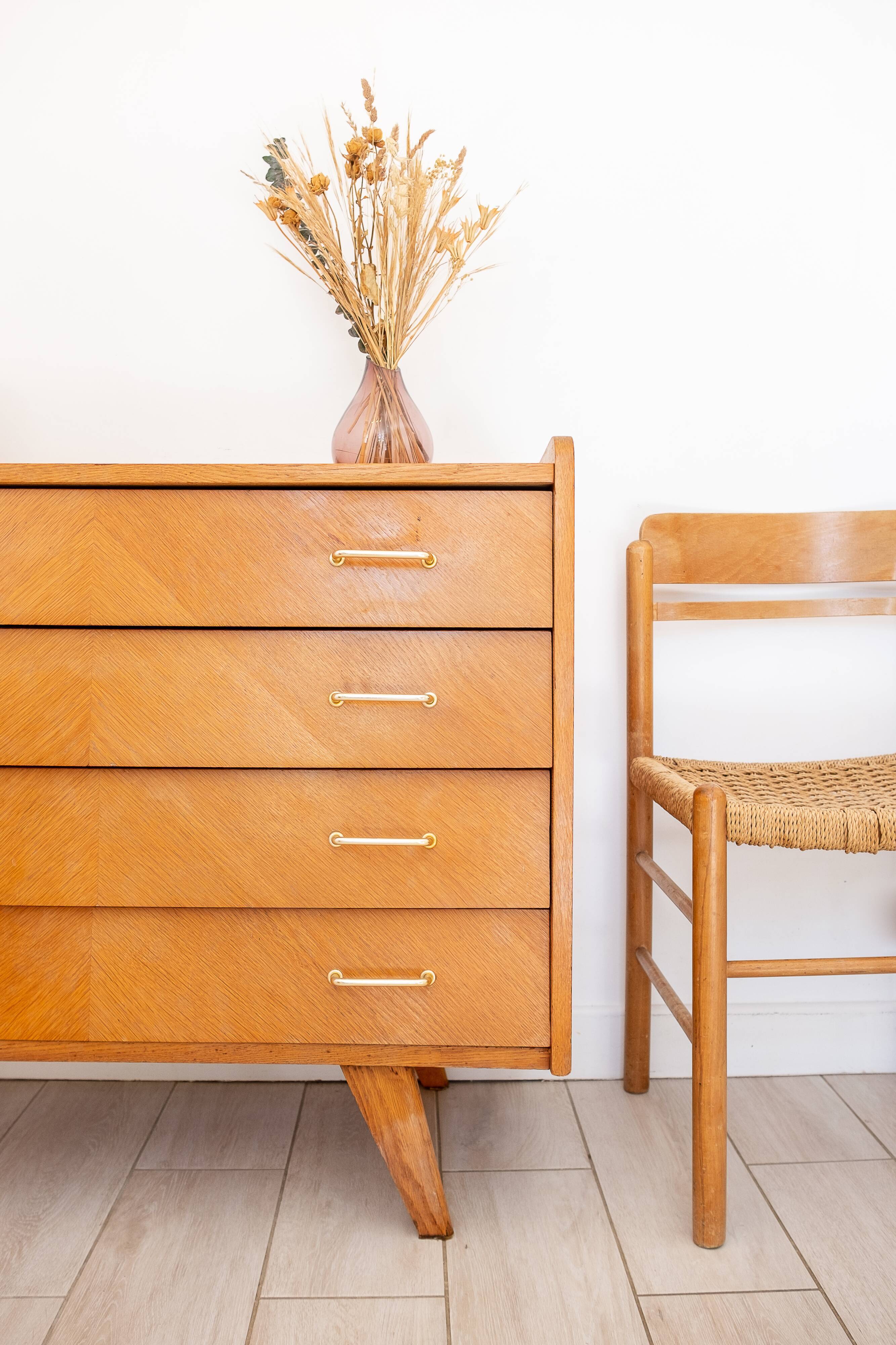 Sleek design chair braided seat