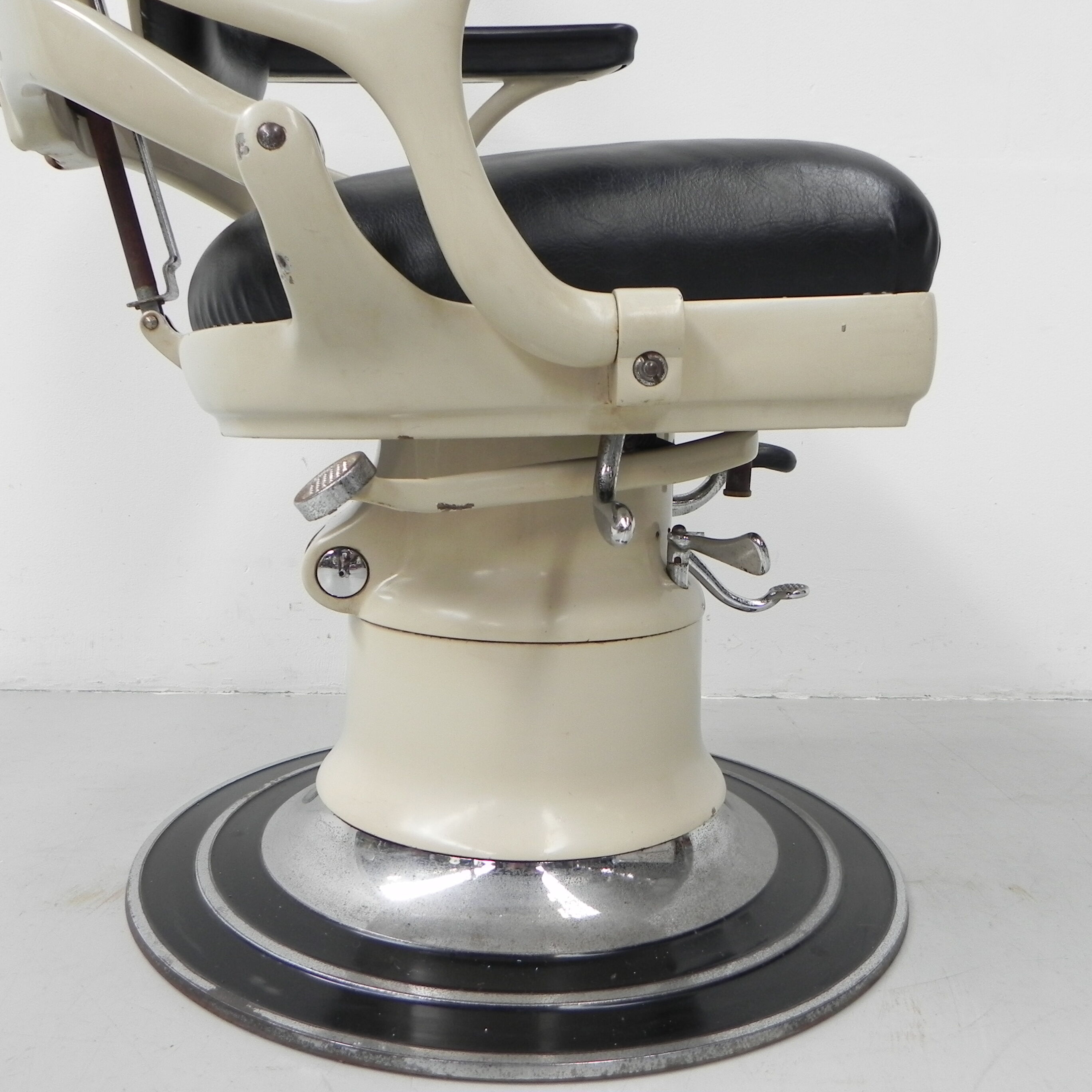 Cast iron dental chair Ritter