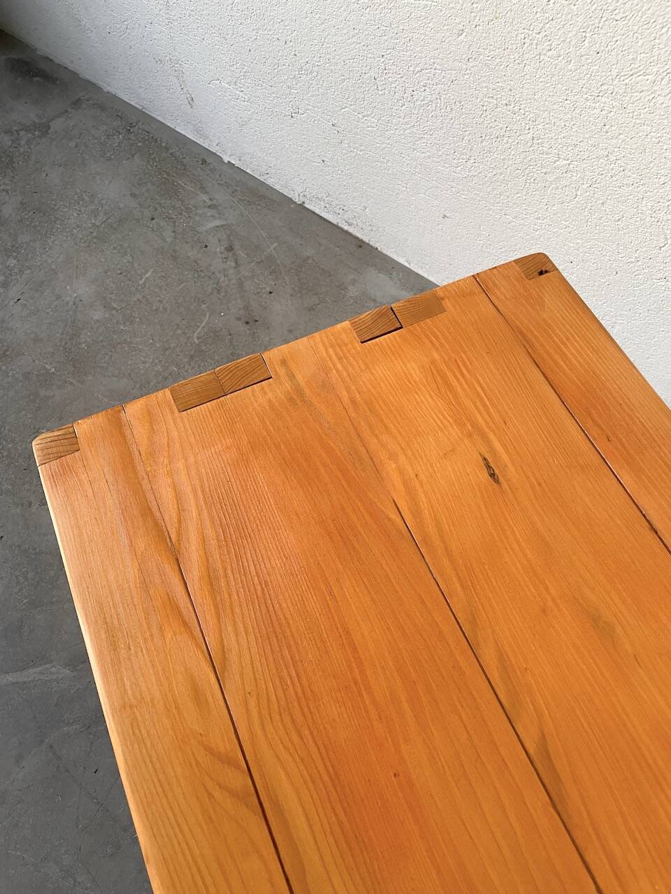 Maison Regain pine coffee table