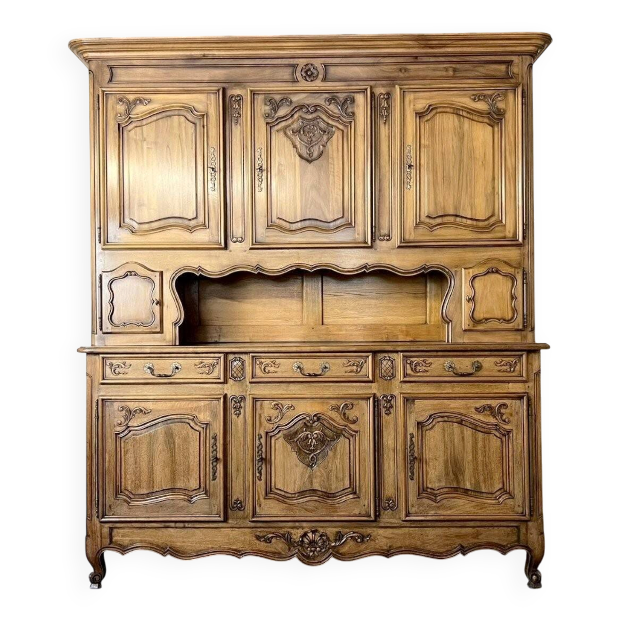 Très important buffet de style Louis XV en merisier