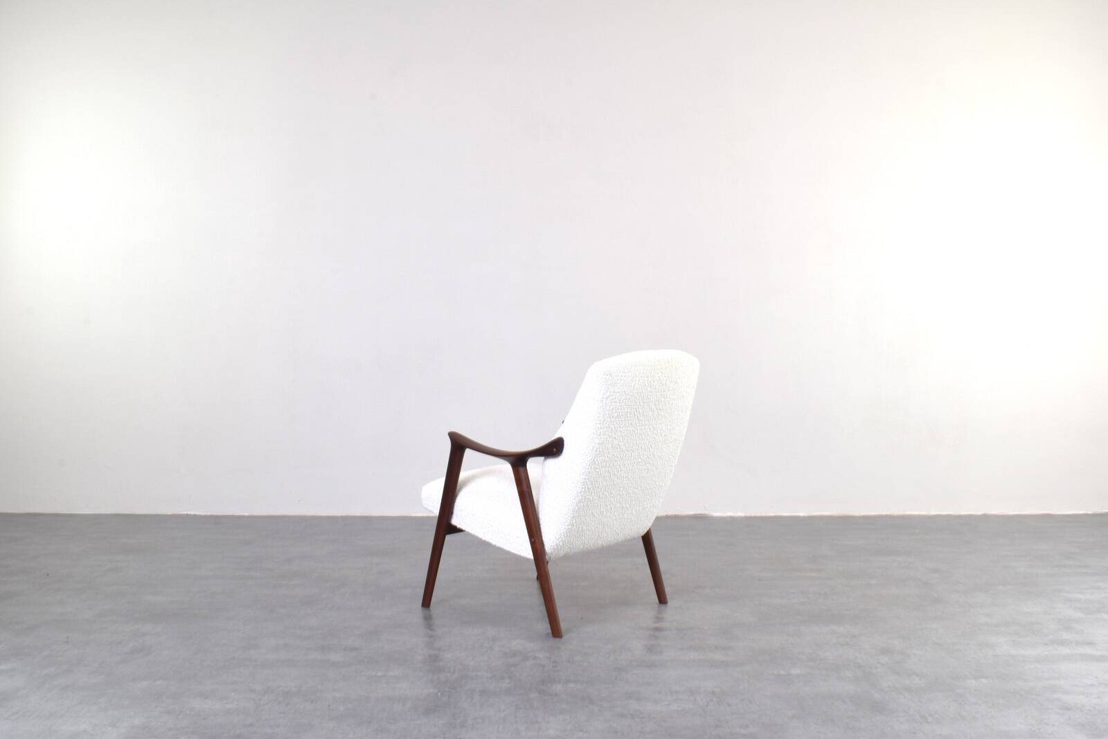 Mid-Century „Tenor” Teak & Boucle Armchair from Møre Lenestolfabrikk, 1960s