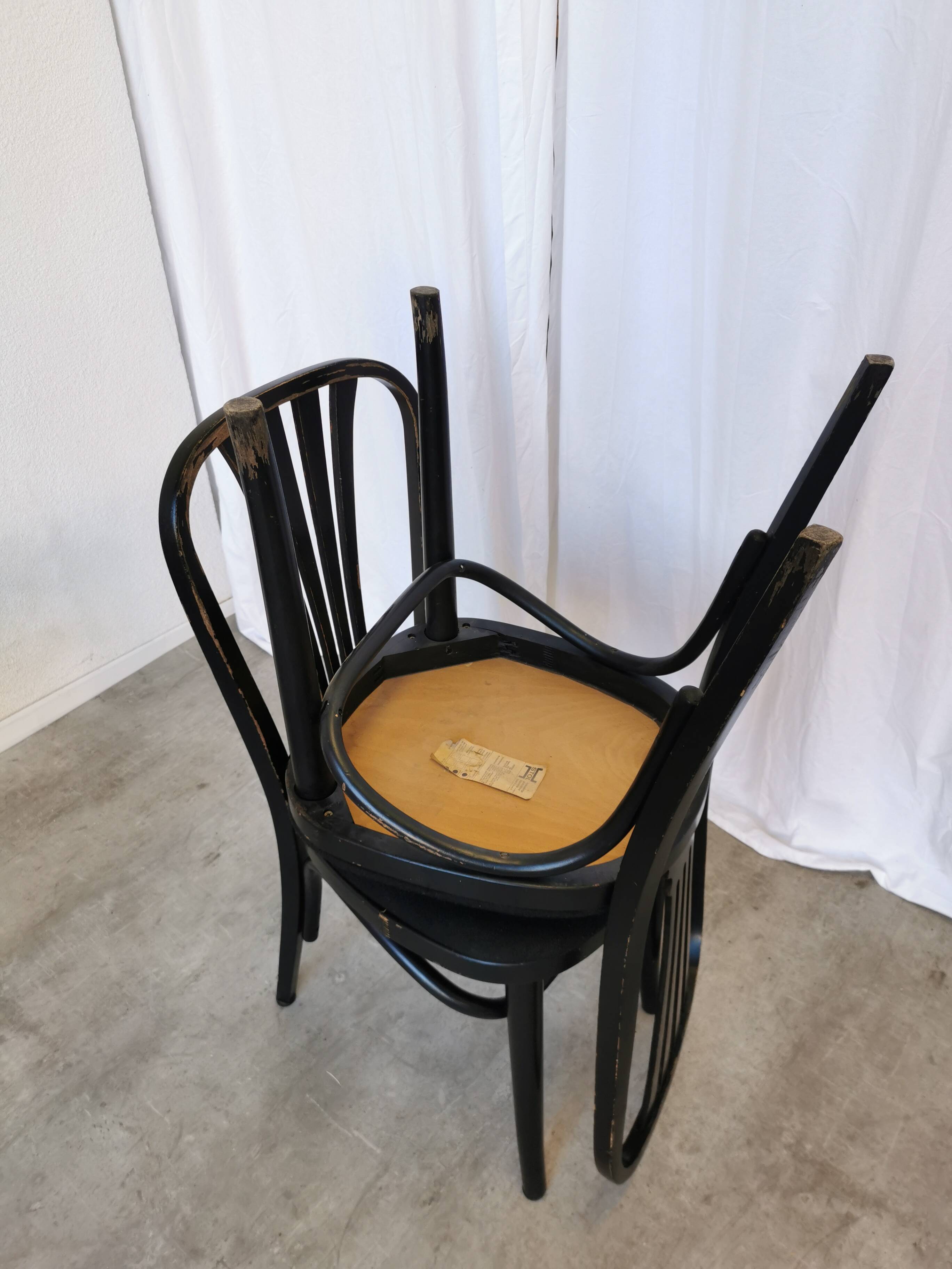 Chaise de salle à manger vintage stol kamnik noire : style yougoslave des années 1970