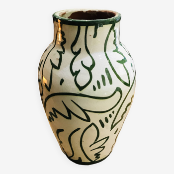 Terracotta vase Morocco floral pattern