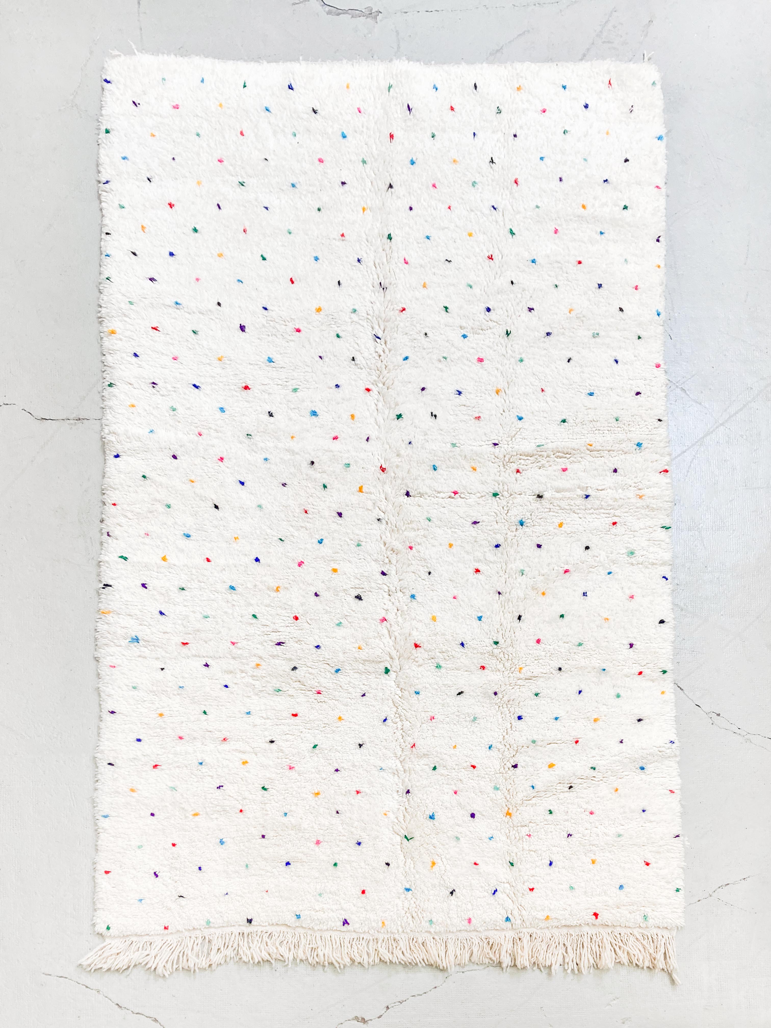 Berber carpet beni ouarain ecru with multicolored polka dots 255x146m