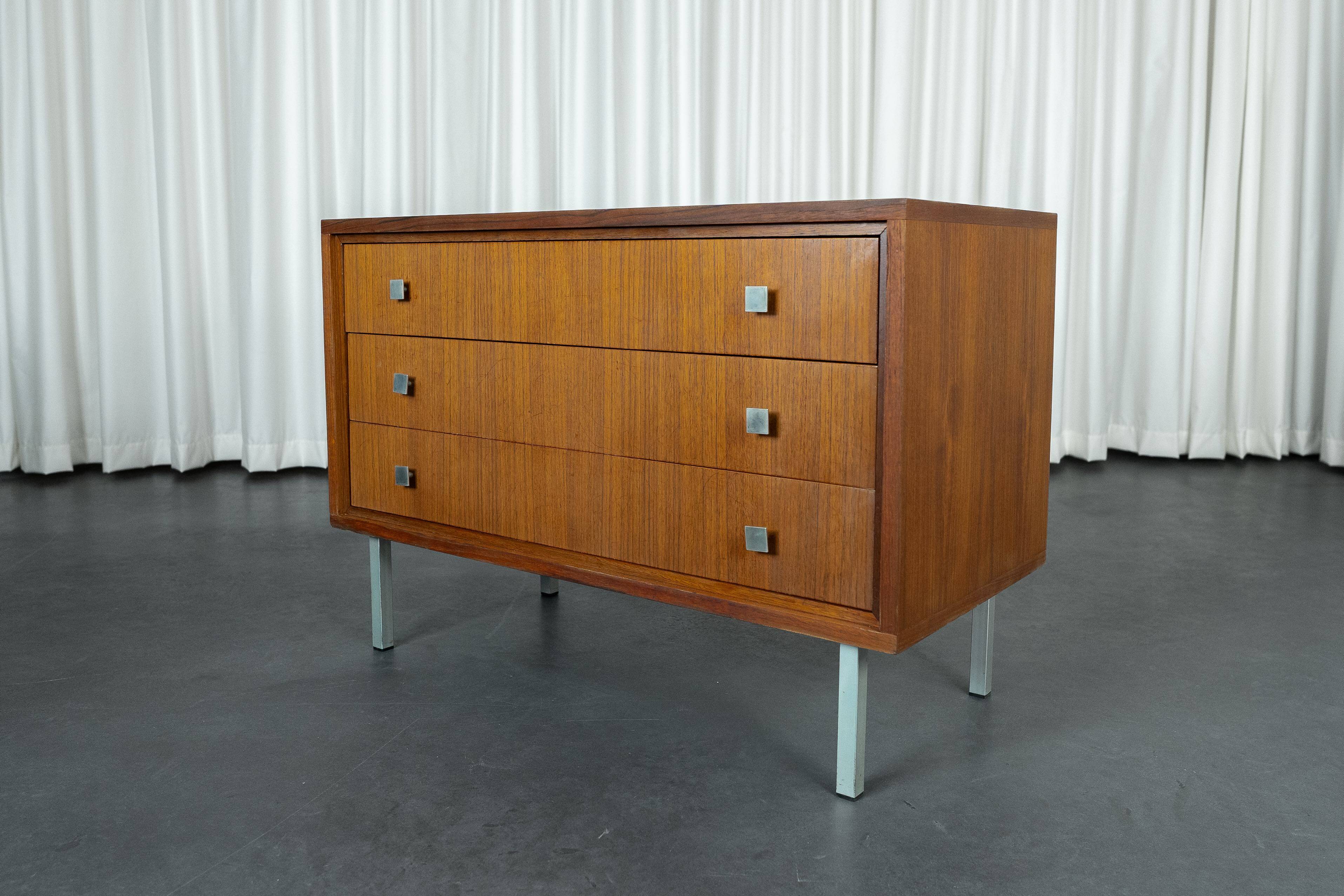 Commode Mid Century