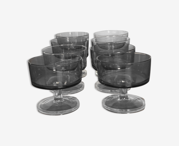 Lot de huit verres