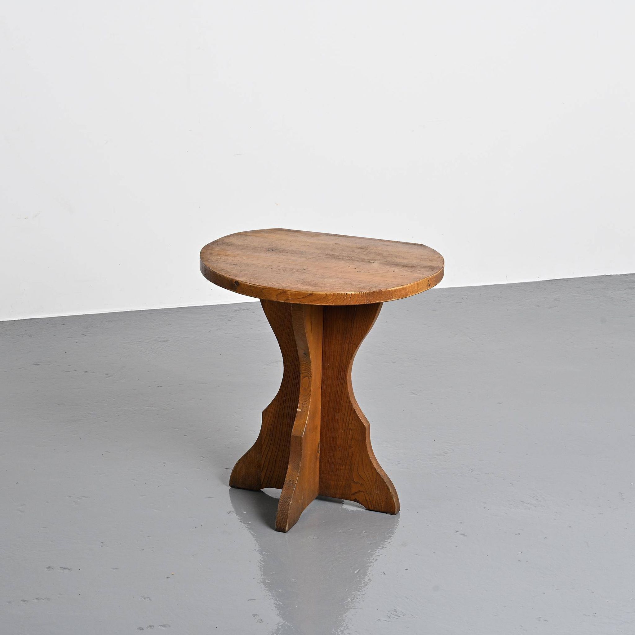 Table murale en bois massif, Alpes françaises, vers 1970