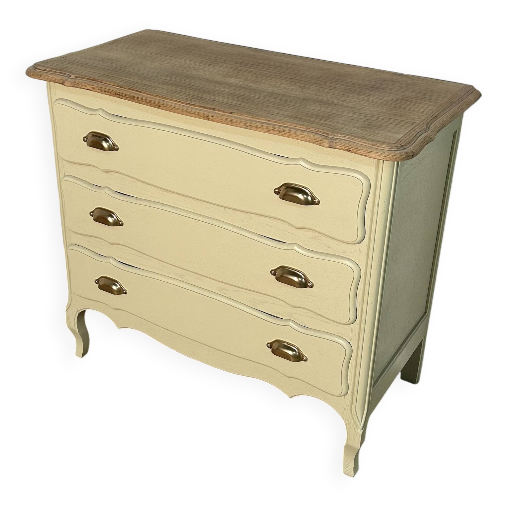 Old chest of drawers refurbished in beige cream