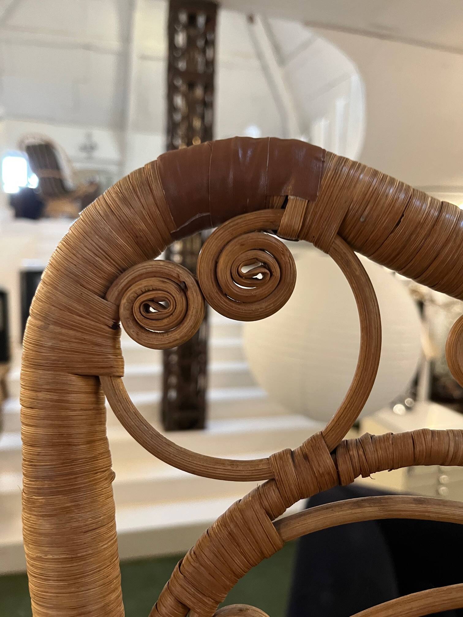 Paire de chaises en rotin Peacock