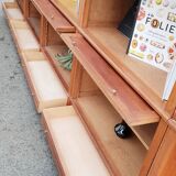 Bibliothèque de notaire vintage