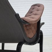 Années 1970, design suédois de Bruno Mathsson, modèle « Pernilla », cuir.