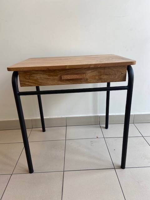 Bonton wooden children's desk and chair