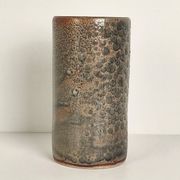 Ceramic roller vase