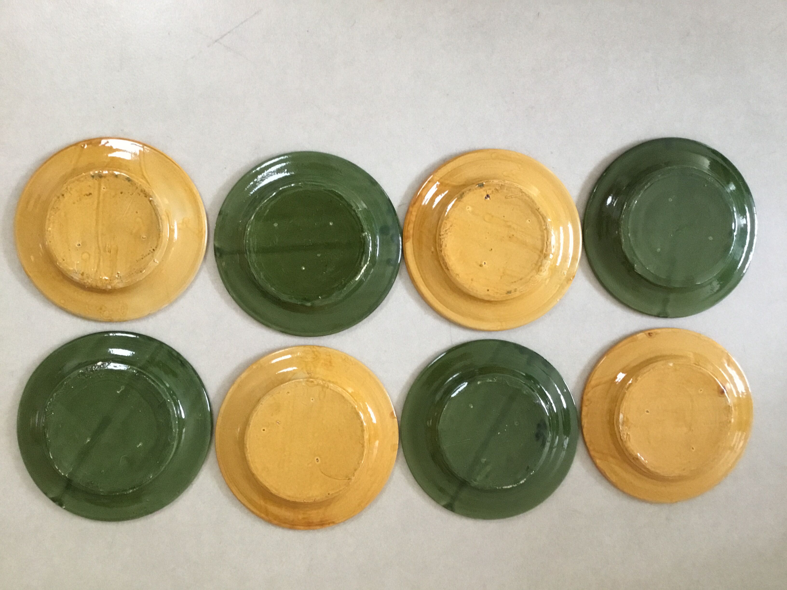 Enamelled terracotta dessert plates
