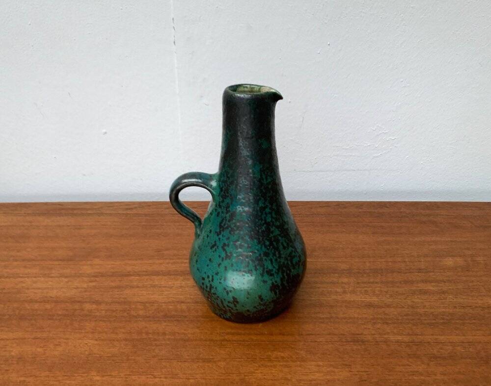 Carafe vase of studio pottery in a minimalist mid-century style by Helma Klett for Kunsttöpferei Klett, 1960s.
