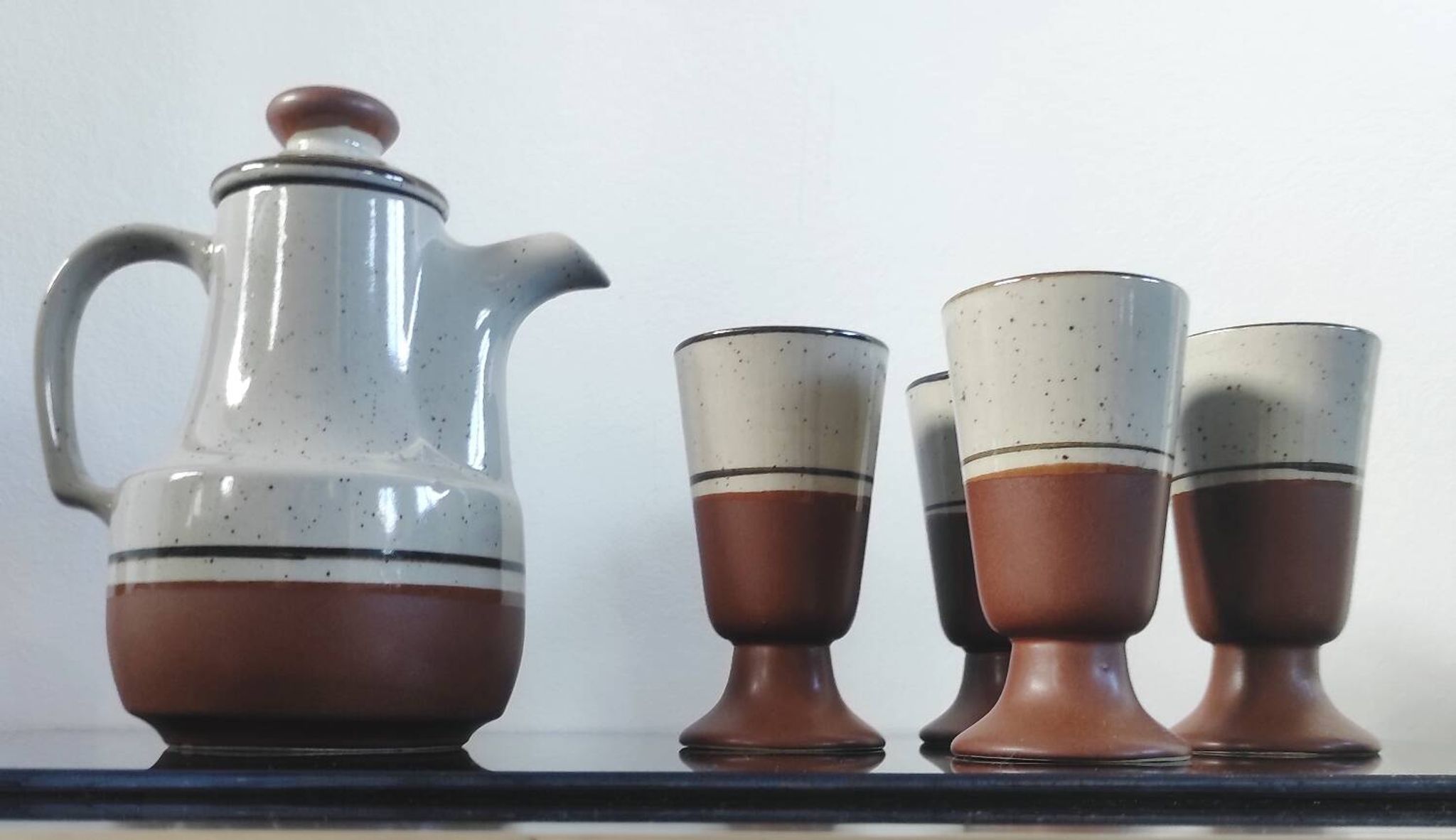 Vintage ceramic set – Jug & 4 footed glasses 70s - Korea