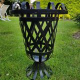 Black metal pot cover