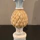 Pied de lampe ananas, bois peint à la main, années 50