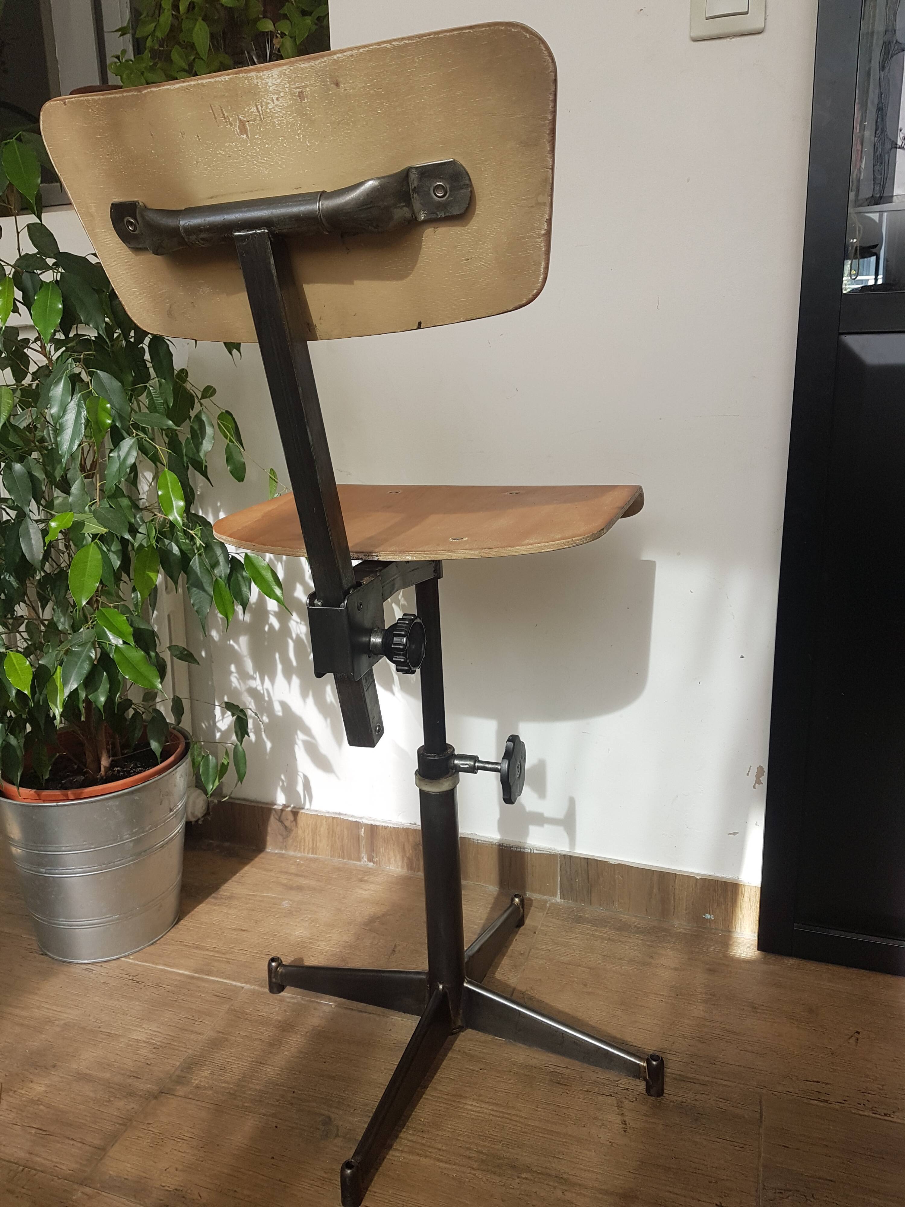 Chaise atelier réglable