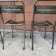 Table et chaises style industriel