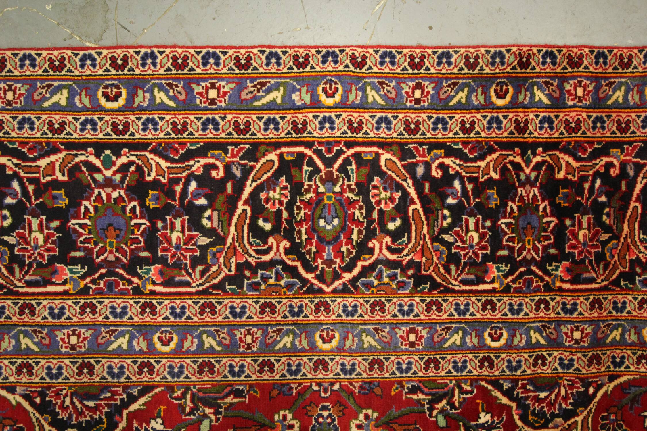 Tapis persan vintage traditionnel