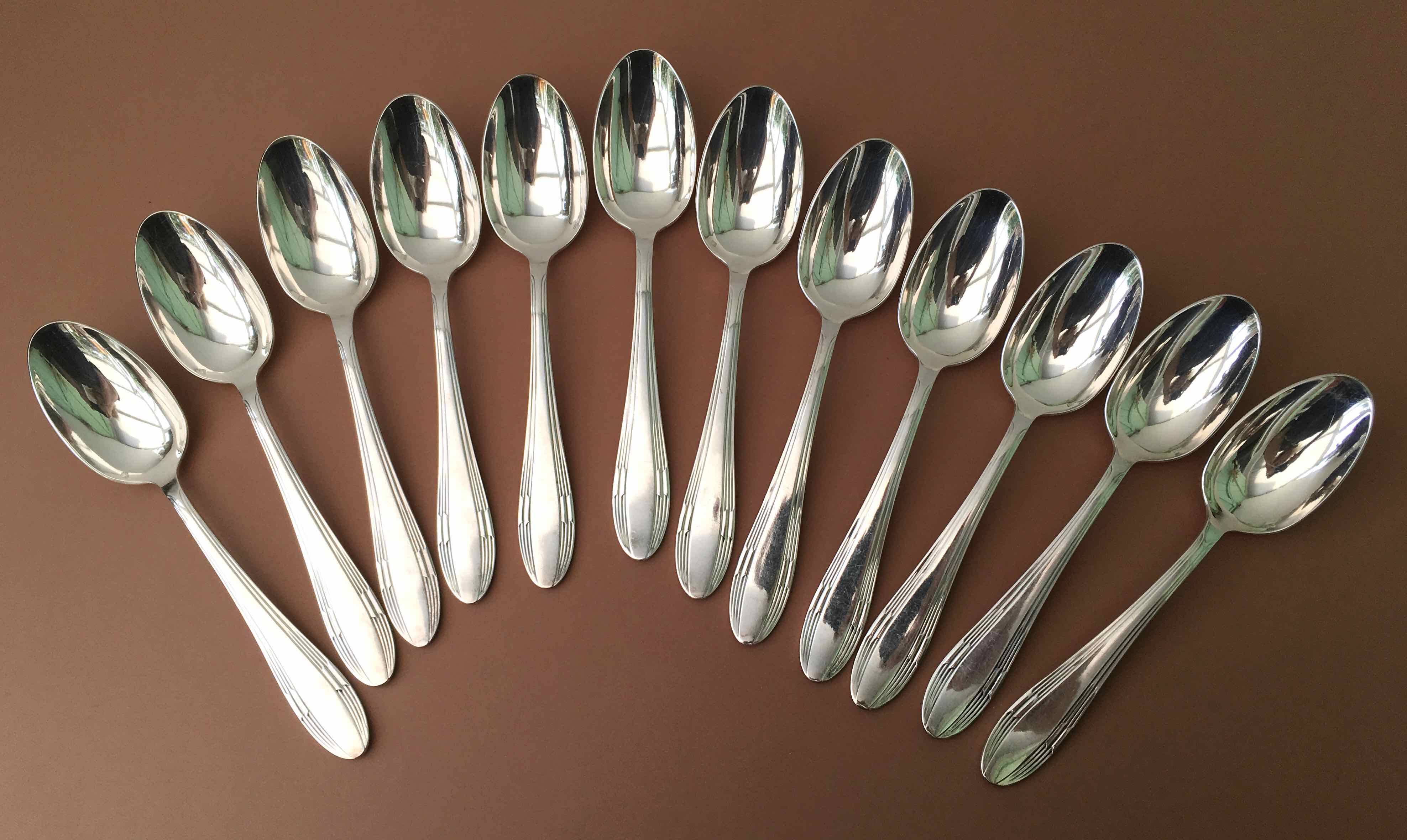 Cutlery set 37 place settings Goldsmith ATD silver metal