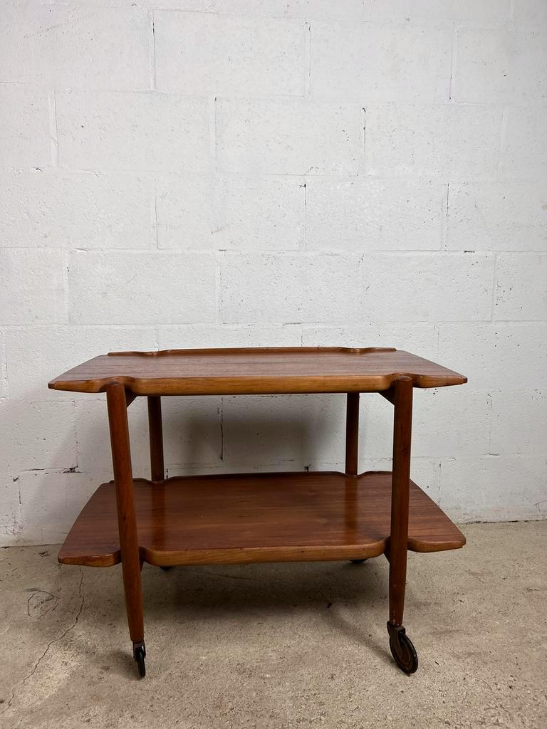Desserte en bois vintage