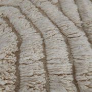 Handmade pure wool rug, size 150 x 250 cm.