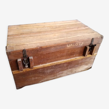 Wooden trunk early twentieth century