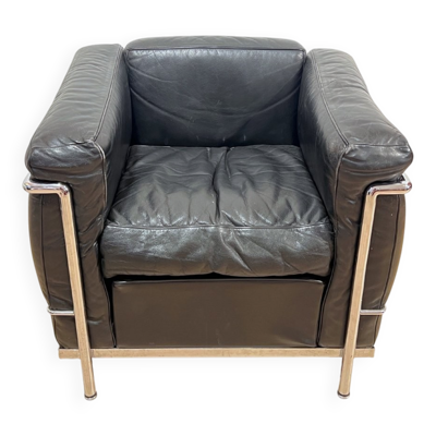 Fauteuil LC2 en cuir noir avec cadre chromé par Le Corbusier pour Cassina, 1965