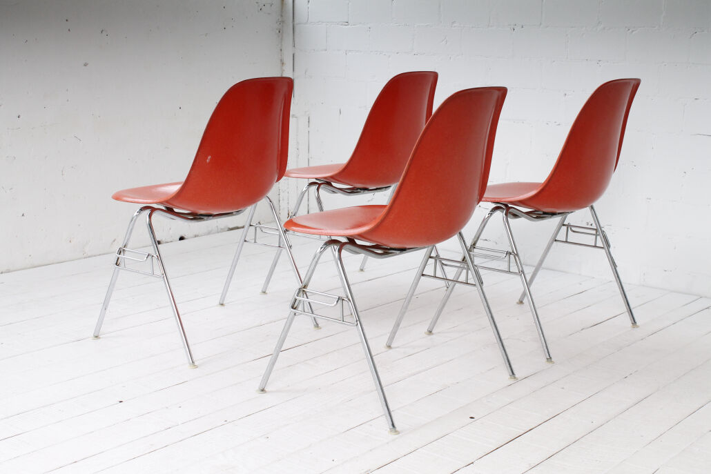 Set of 4 side chairs by Charles & Ray Eames for Herman Miller