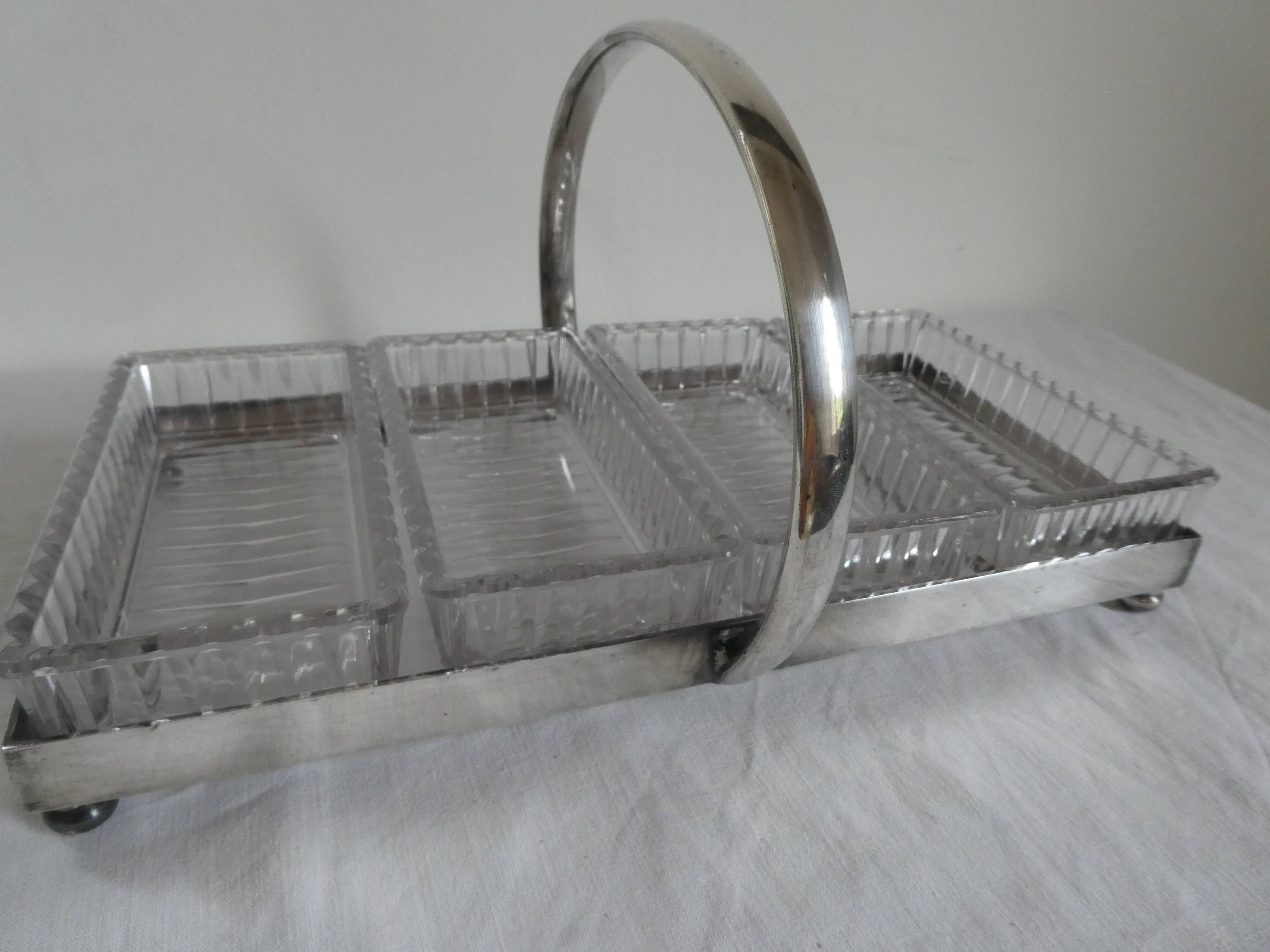 Silver metal aperitif server & 4 art deco glass ramequins/dishes