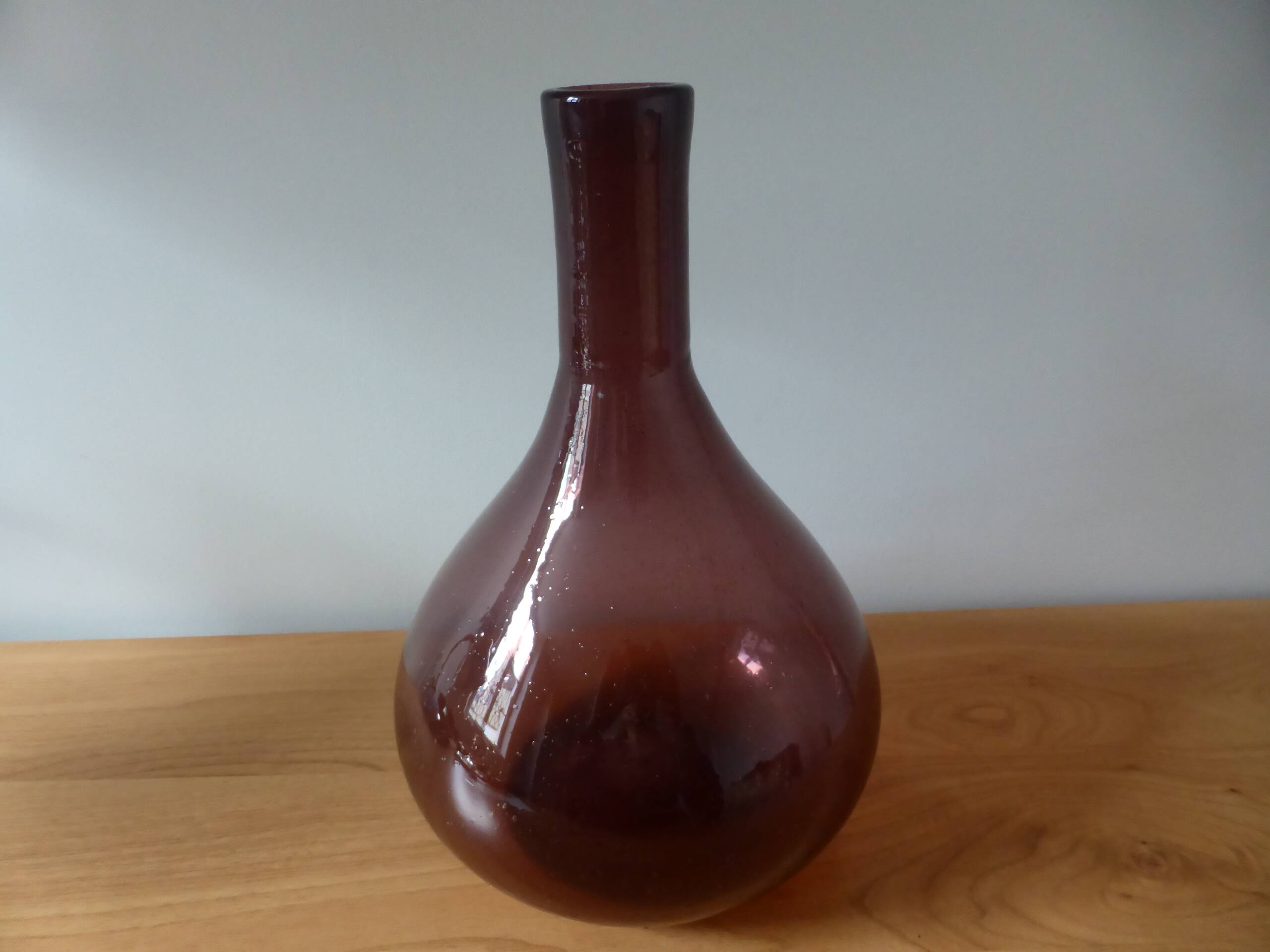 Vintage blown glass vase 240530