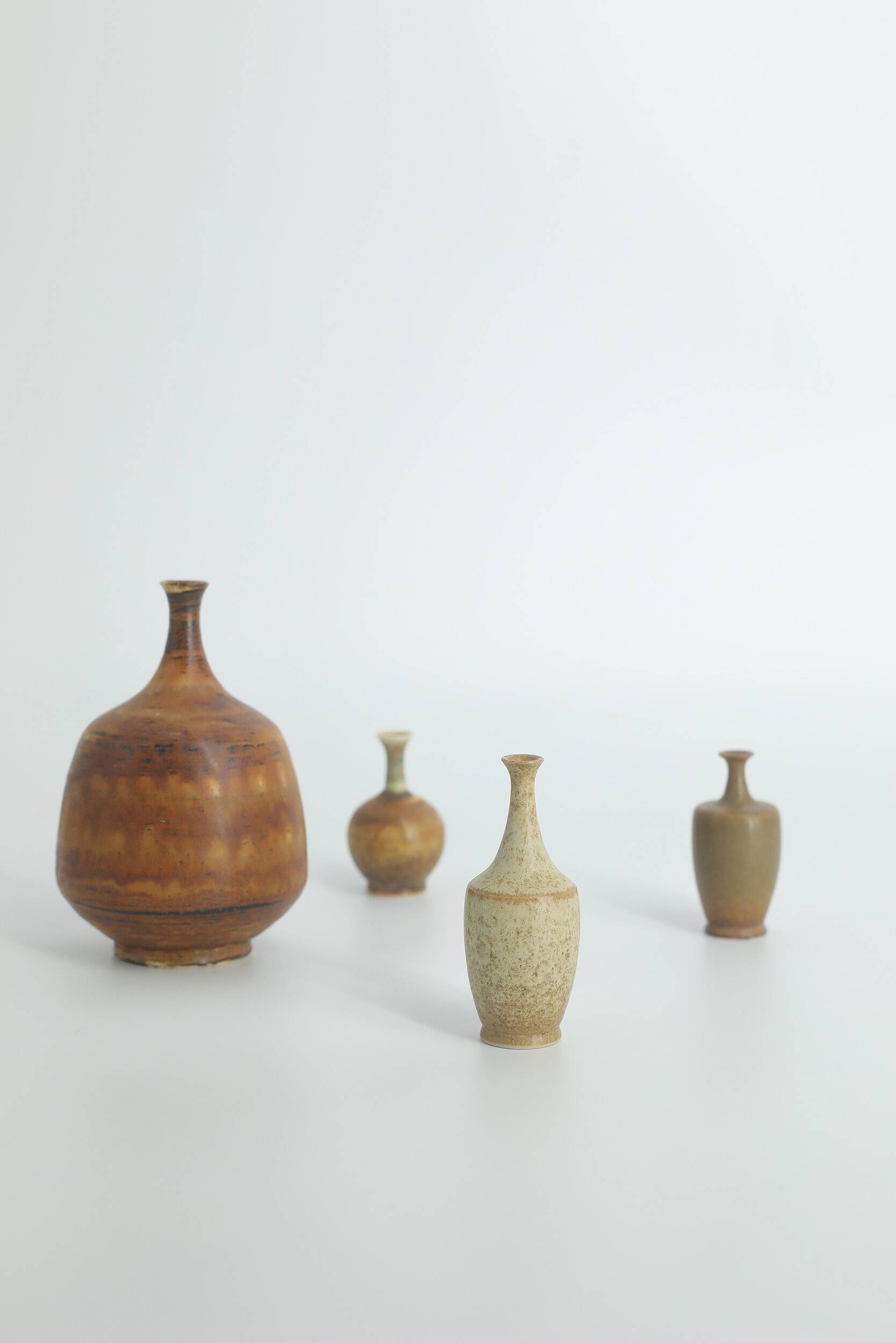 Small Mid-Century Scandinavian Modern Collectible Brown Stoneware Vases by Gunnar Borg, Set of 4