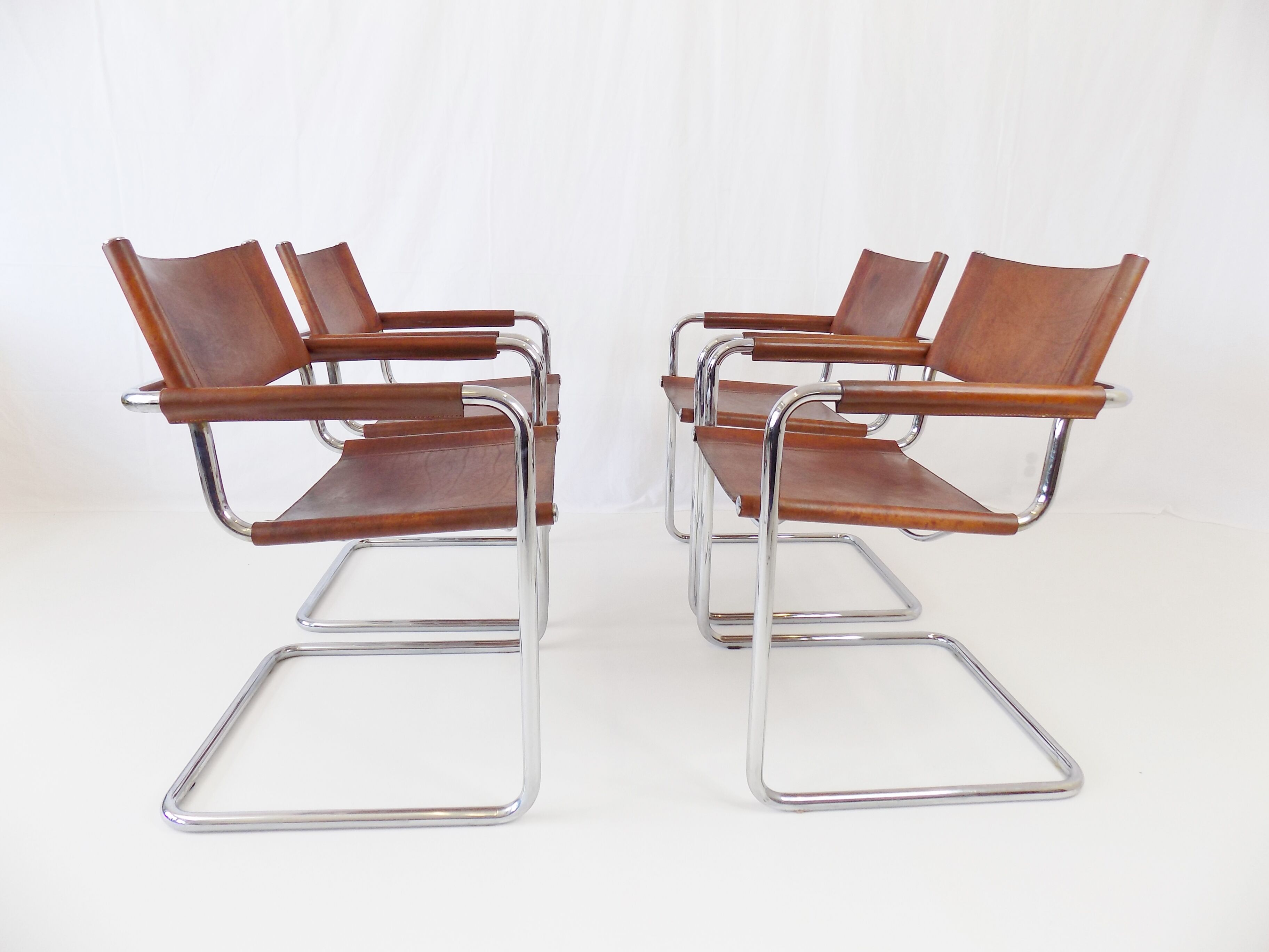 Matteo Grassi MG5 set of 4 leather cantilever chairs
