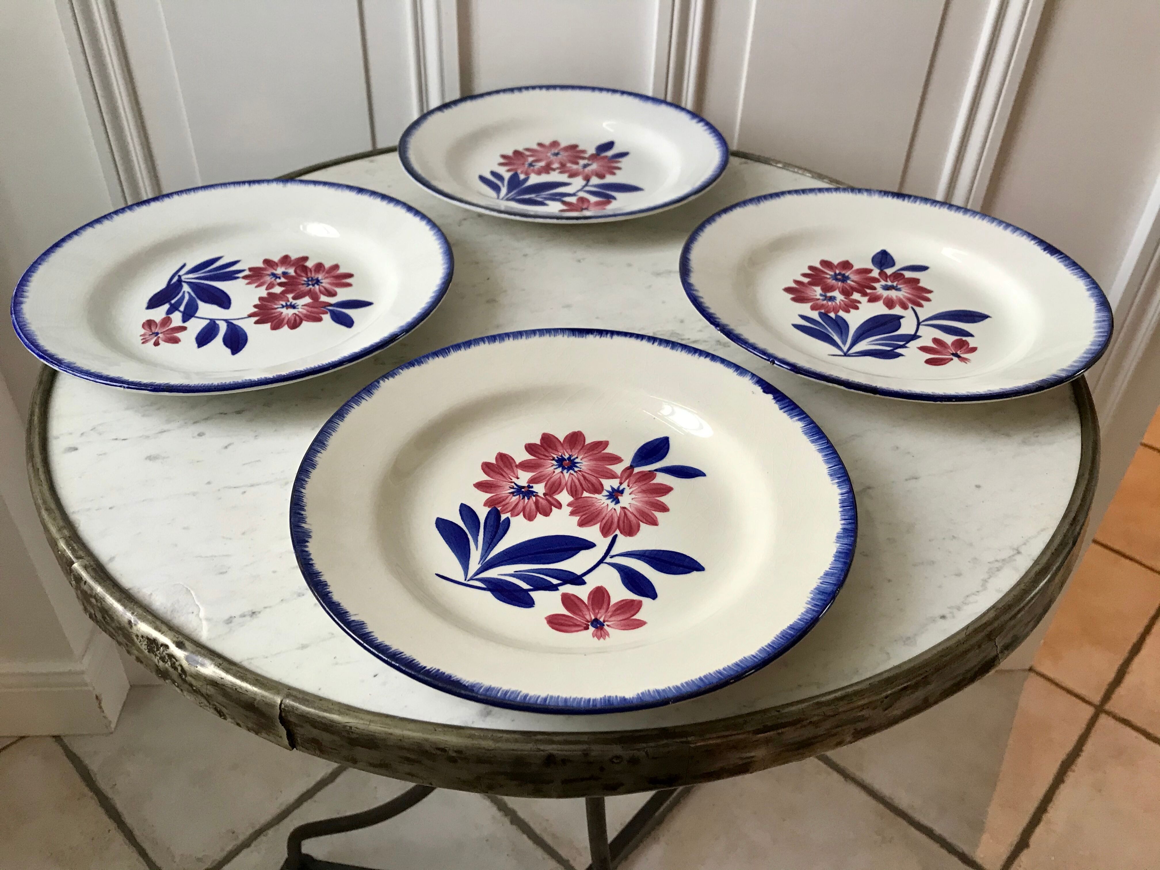 Set of 4 semi-hollow plates gien model "cancale" 40s