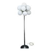 Vintage Italian space age floor lamp by Reggiani, dating from the 1960s.