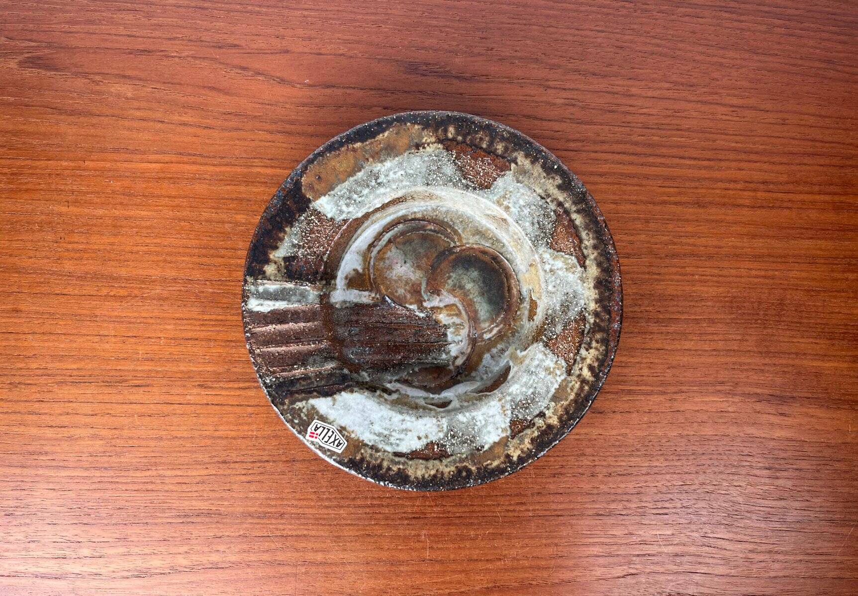 Bowl in studio pottery from mid-century Danish by Aksel Larsen for Axella, 1960s.