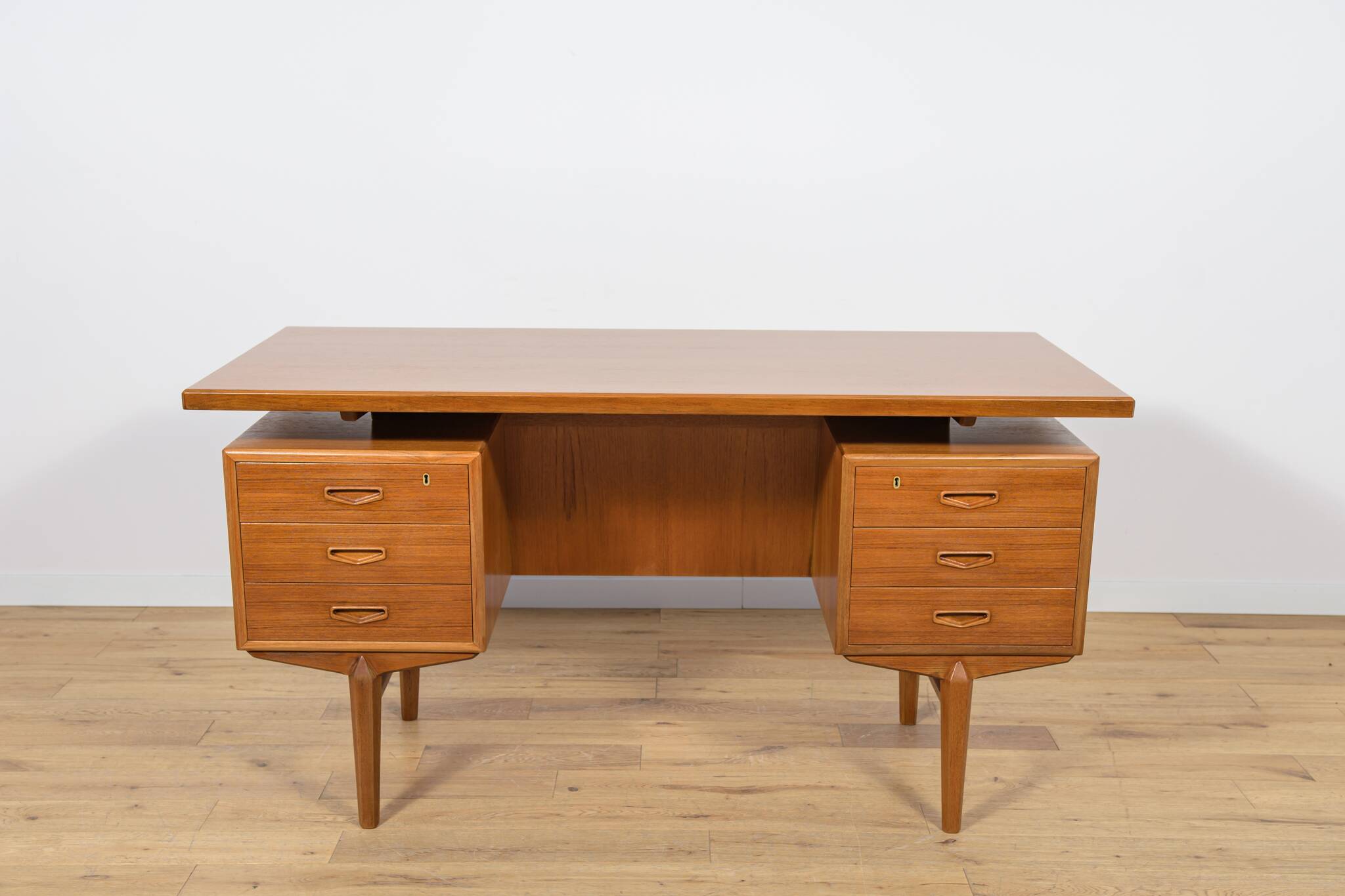 Mid-Century Freestanding Teak Desk, Denmark, 1960s